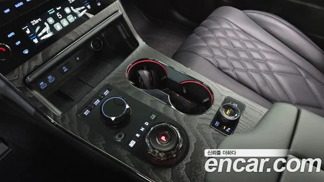 Genesis GV80 — Фото автомобиля 12