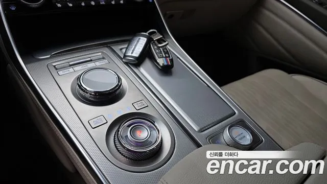 Genesis GV80 — Фото автомобиля 12