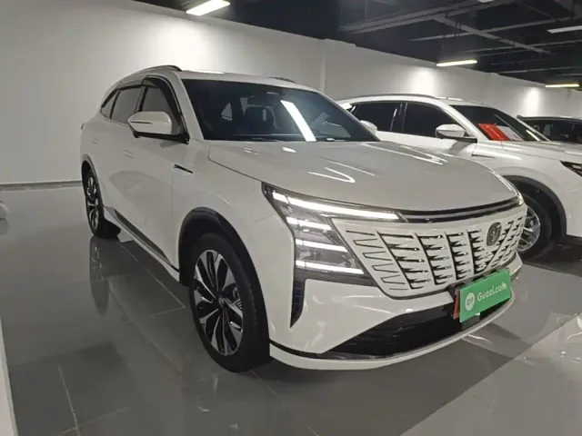 Changan CS75 Plus — Фото автомобиля 3