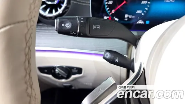 Mercedes-Benz CLS-Class — Фото автомобиля 24