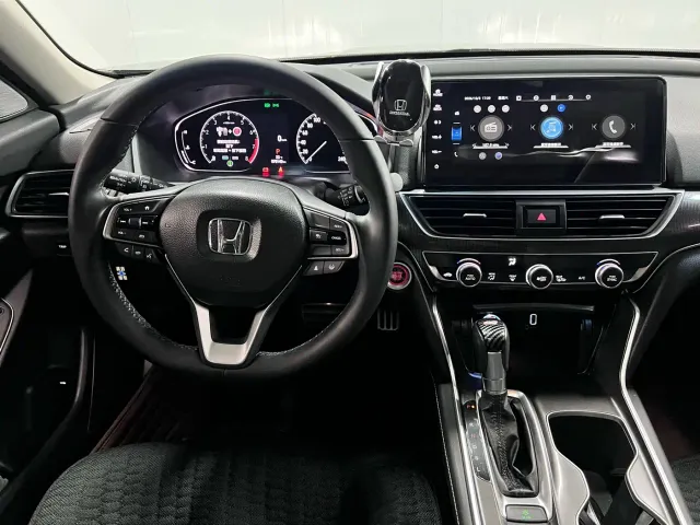 Honda Accord — Фото автомобиля 5