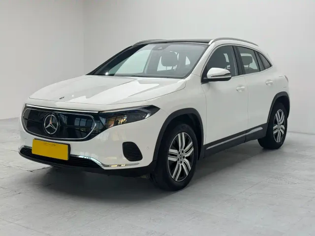 Фотография автомобиля — Mercedes-Benz EQA