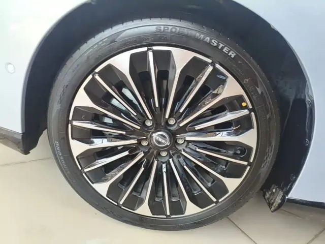 Nissan N7 — Фото автомобиля 22