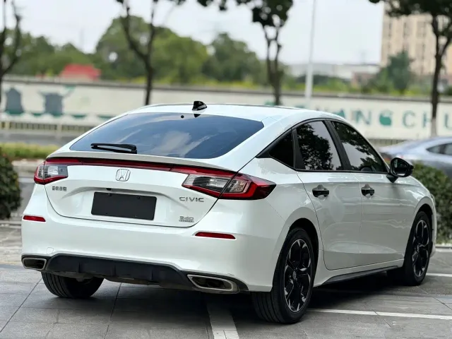Honda Civic — Фото автомобиля 9