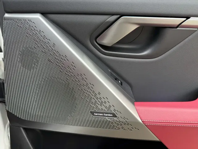BMW 5 Series — Фото автомобиля 15