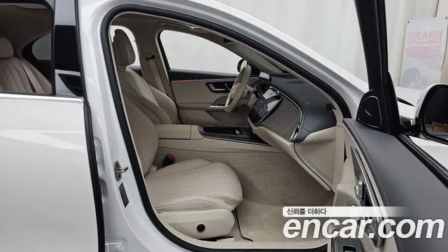Mercedes-Benz E-Class E-класс W214 E300 4MATIC Exclusive — Фото автомобиля 9