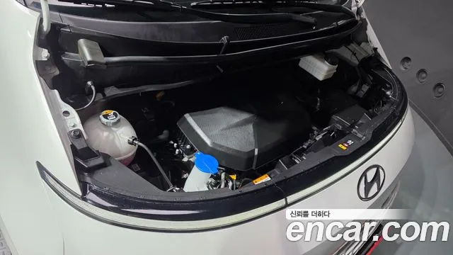 Hyundai Staria Staria — Фото автомобиля 6