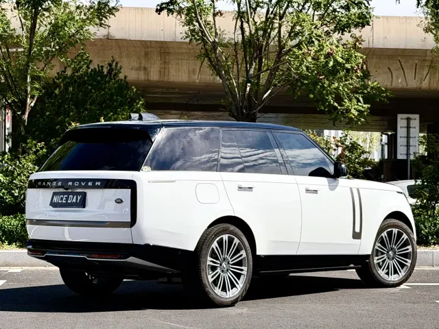 Land Rover Range Rover — Фото автомобиля 4