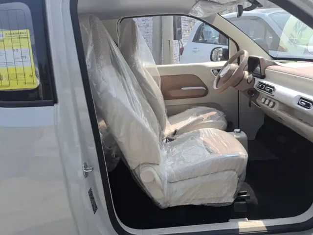 Wuling Hongguang Mini EV — Фото автомобиля 24
