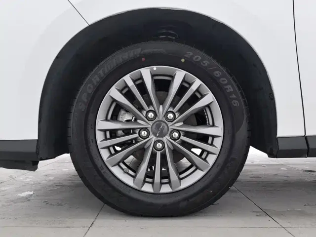 Maxus Dajia 5 — Фото автомобиля 17