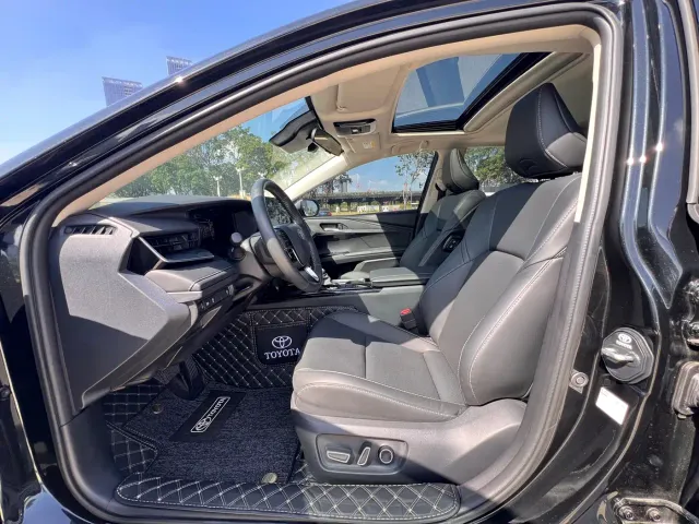 Toyota Camry — Фото автомобиля 9