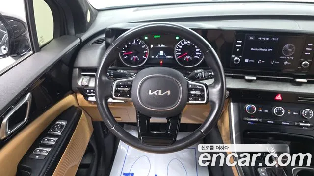 Kia Canival — Фото автомобиля 15
