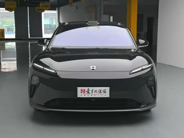 Nio ET5 Touring — Фото автомобиля 2