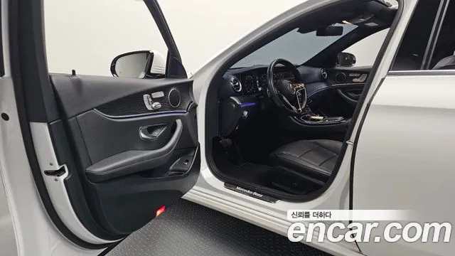 Mercedes-Benz E-Class W213 — Фото автомобиля 10