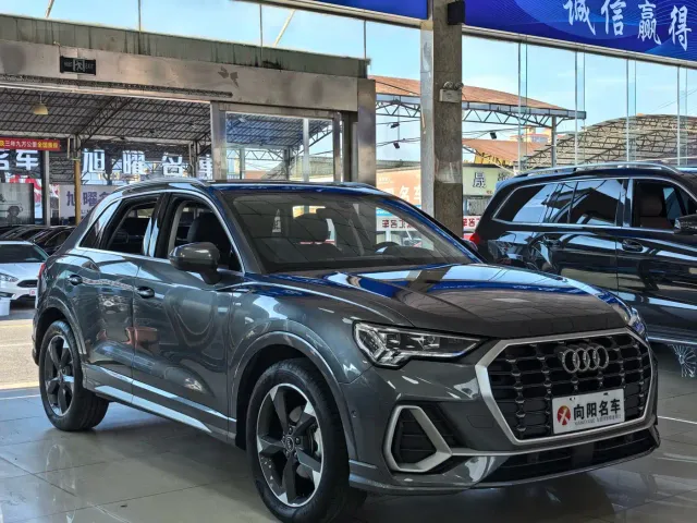 Audi Q3 — Фото автомобиля 3