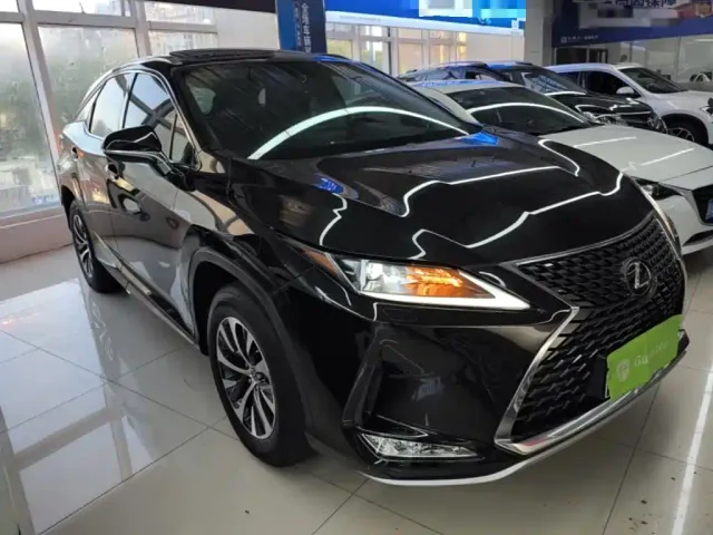 Lexus RX — Фото автомобиля 3