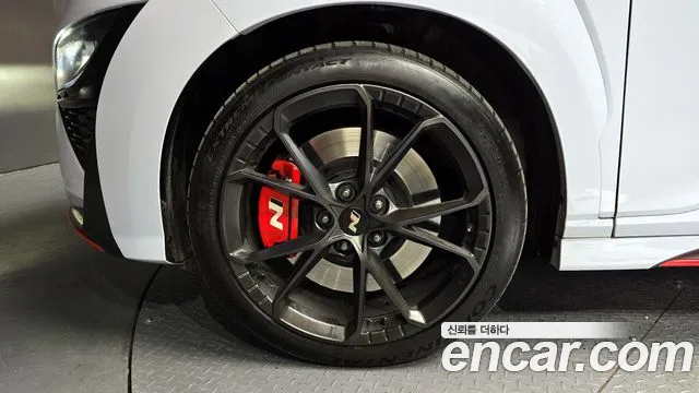 Hyundai Kona Новый Kona Бензин 2.0 2WD — Фото автомобиля 5