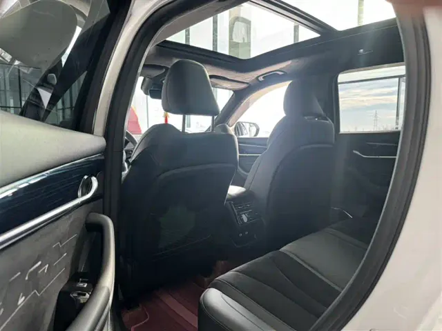 Geely Xingyue L — Фото автомобиля 14
