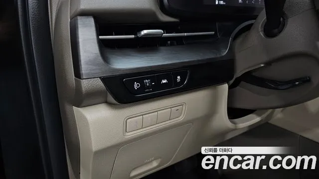 Kia Carnival 4th Gen — Фото автомобиля 23
