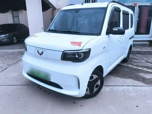 Wuling Zhiguang NEV — Фото автомобиля 22
