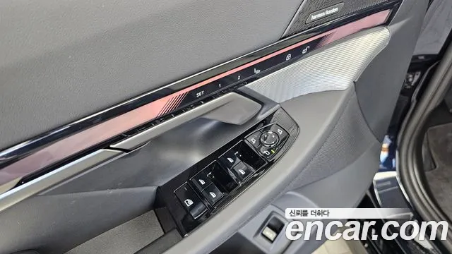 BMW 5 Series G60 — Фото автомобиля 30