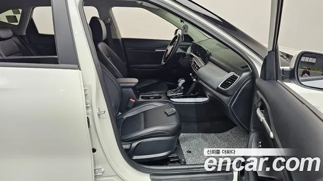 Kia Seltos — Фото автомобиля 16