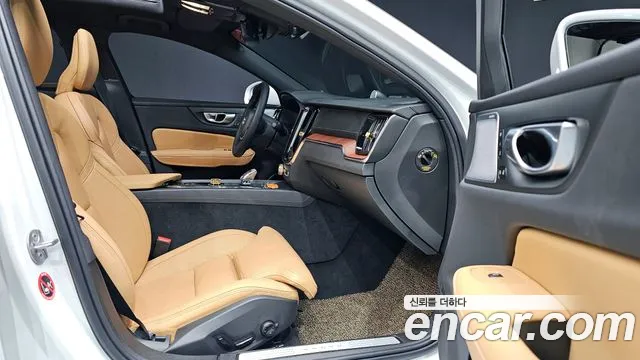 Вольво S60 S60 третьего поколения B5 Ultimate Bright — Фото автомобиля 10