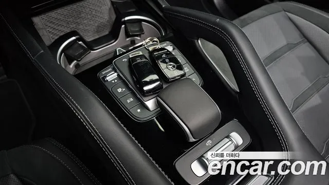 Mercedes-Benz GLE-Class — Фото автомобиля 28