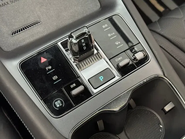 BYD Sealion 07 EV — Фото автомобиля 20
