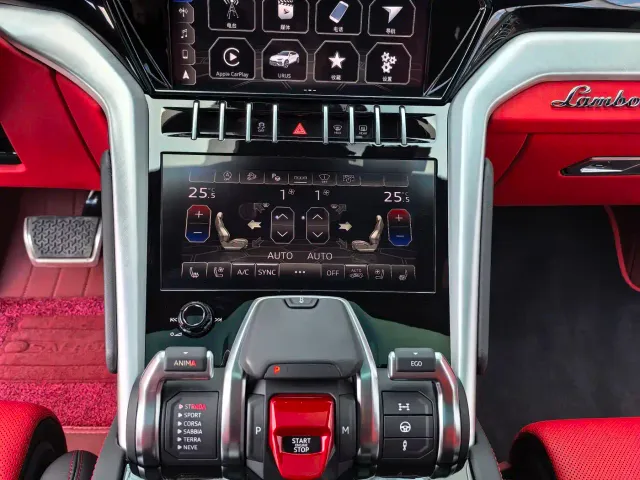 Lamborghini Urus — Фото автомобиля 21