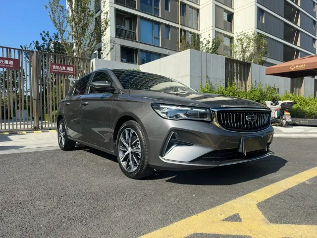 Geely Emgrand — Фото автомобиля 3
