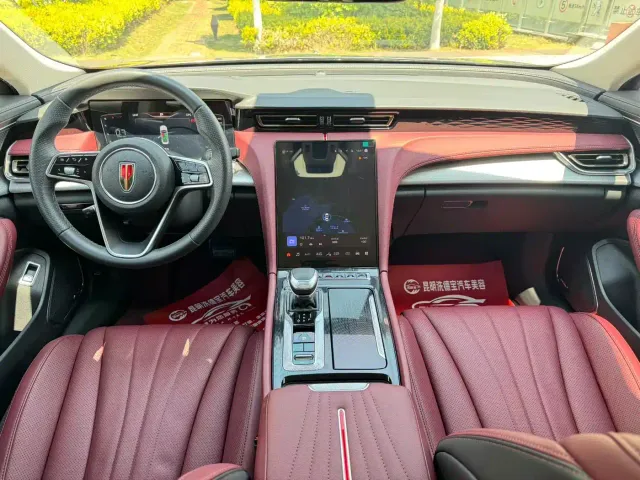Hongqi H5 — Фото автомобиля 7