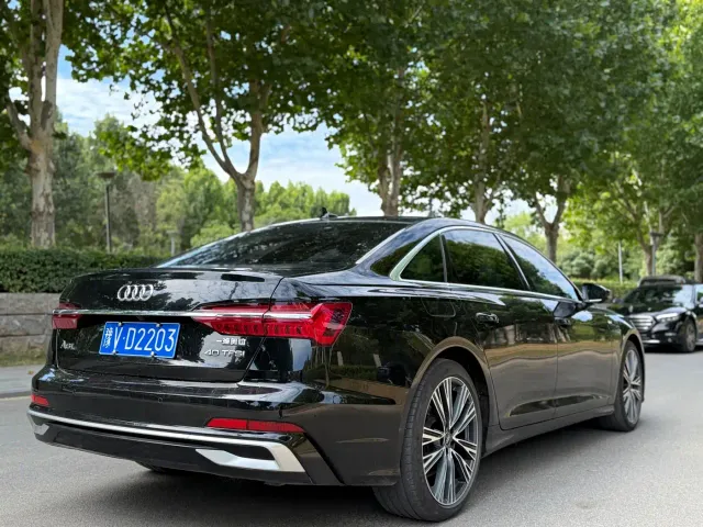 Audi A6L — Фото автомобиля 9