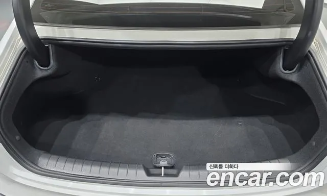Hyundai Grandeur GN7 — Фото автомобиля 23