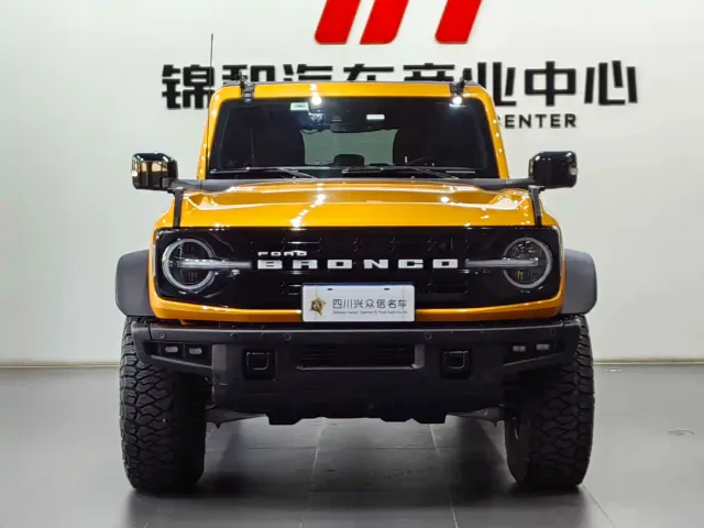 Ford Bronco — Фото автомобиля 2