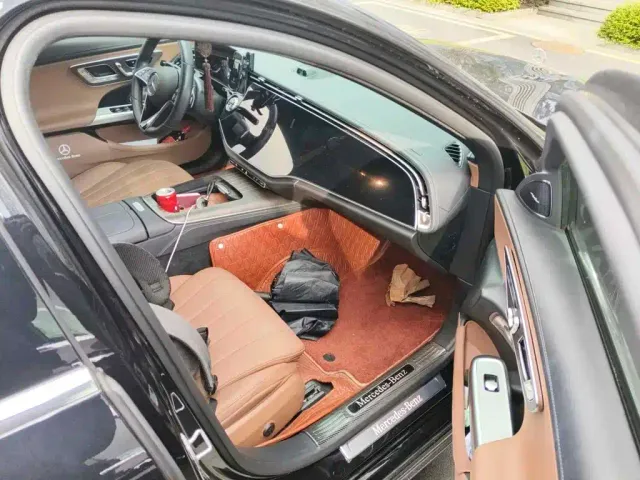 Mercedes-Benz E-Class — Фото автомобиля 10