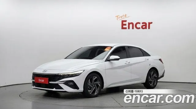 Фотография автомобиля — Hyundai Avante CN7
