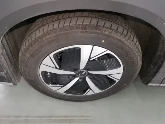 BYD Sealion 05 EV — Фото автомобиля 22