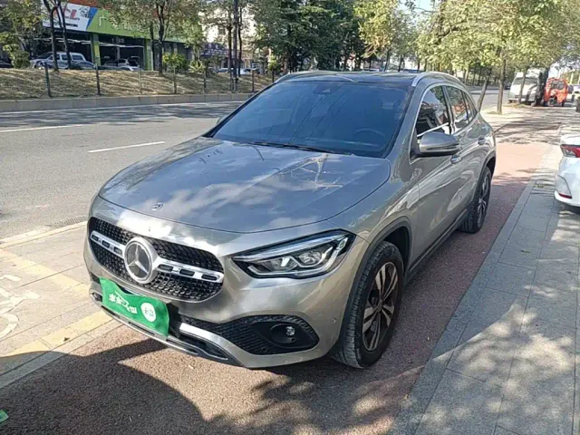 Фотография автомобиля — Mercedes-Benz GLA-Class