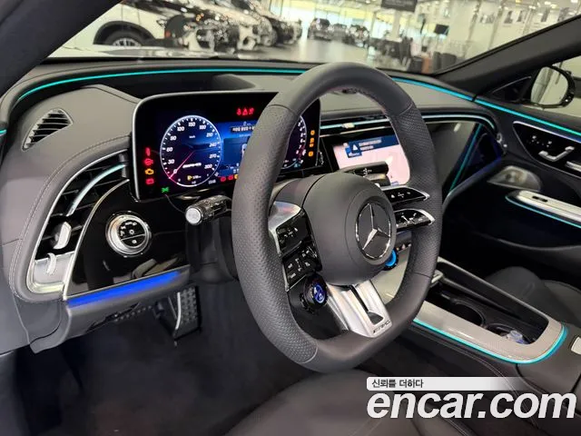 Mercedes-Benz E-Class — Фото автомобиля 15