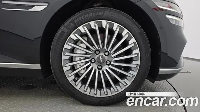 Genesis G80 Electrified G80 (RG3) — Фото автомобиля 16