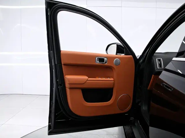 Li Auto L7 — Фото автомобиля 12