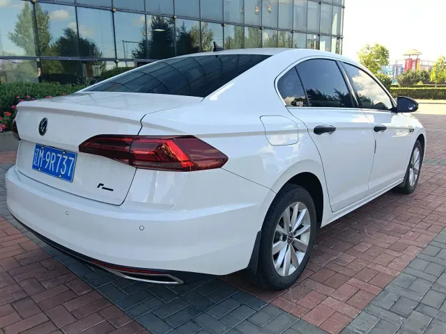 Volkswagen Bora — Фото автомобиля 8