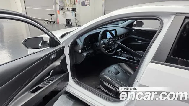Hyundai Avante CN7 — Фото автомобиля 15