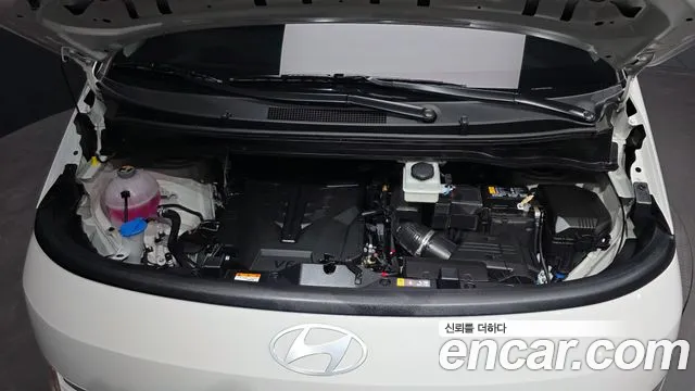 Hyundai Staria — Фото автомобиля 9
