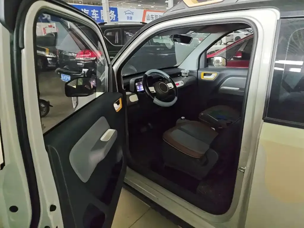Wuling Motors Hongguang MINIEV 2022 GAMEBOY 200km Play Edition LFP — Фото автомобиля 12