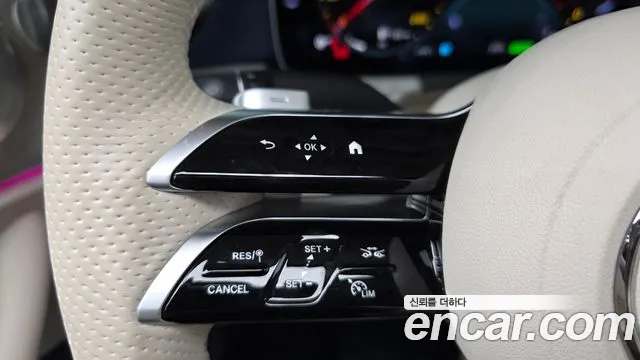 Mercedes-Benz E-Class — Фото автомобиля 24