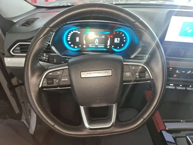 Jetour X70 — Фото автомобиля 10