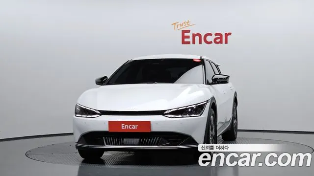 Kia EV6 Standard 4WD — Фото автомобиля 3