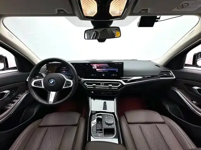BMW i3 — Фото автомобиля 4